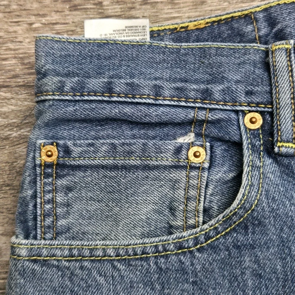 Levi's 550 Men's Relaxed Fit Jeans Stonewash Blue Zip Button Size‎ 36x30
